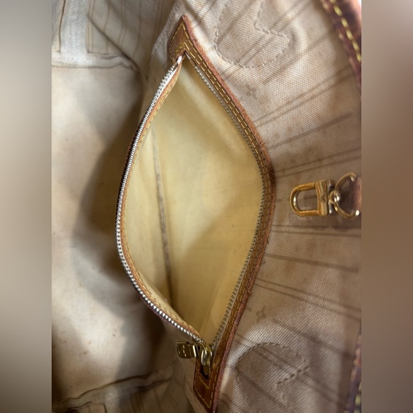 Checkered Brown and Tan Tote Bag - Picture 11 of 15